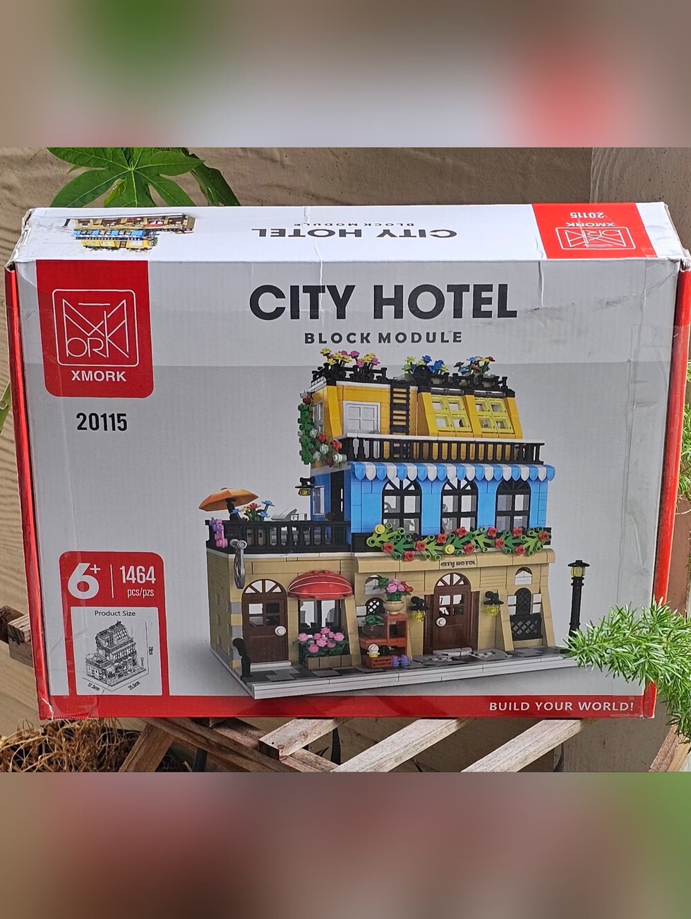 City Hotel Block Module Building Set - Blue, Yellow, Tan